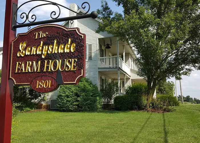 Farmhouse At Landyshade